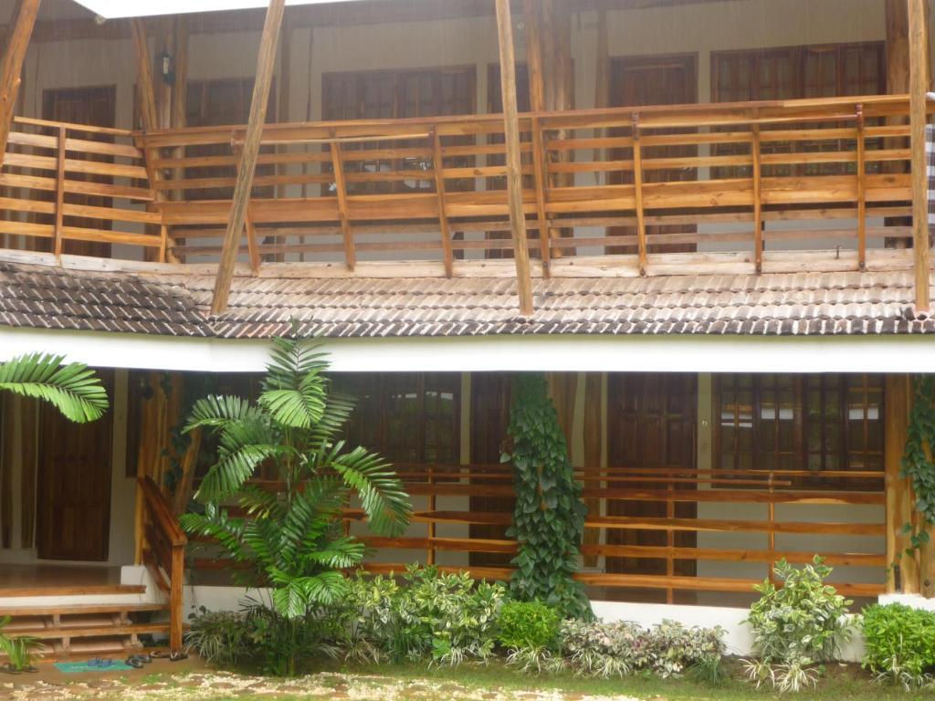 Palo Alto Bed & Breakfast Puerto Princesa Exteriör bild